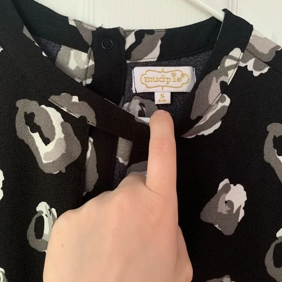 Mud Pie Crepe Black Dress - Picture 3 of 6